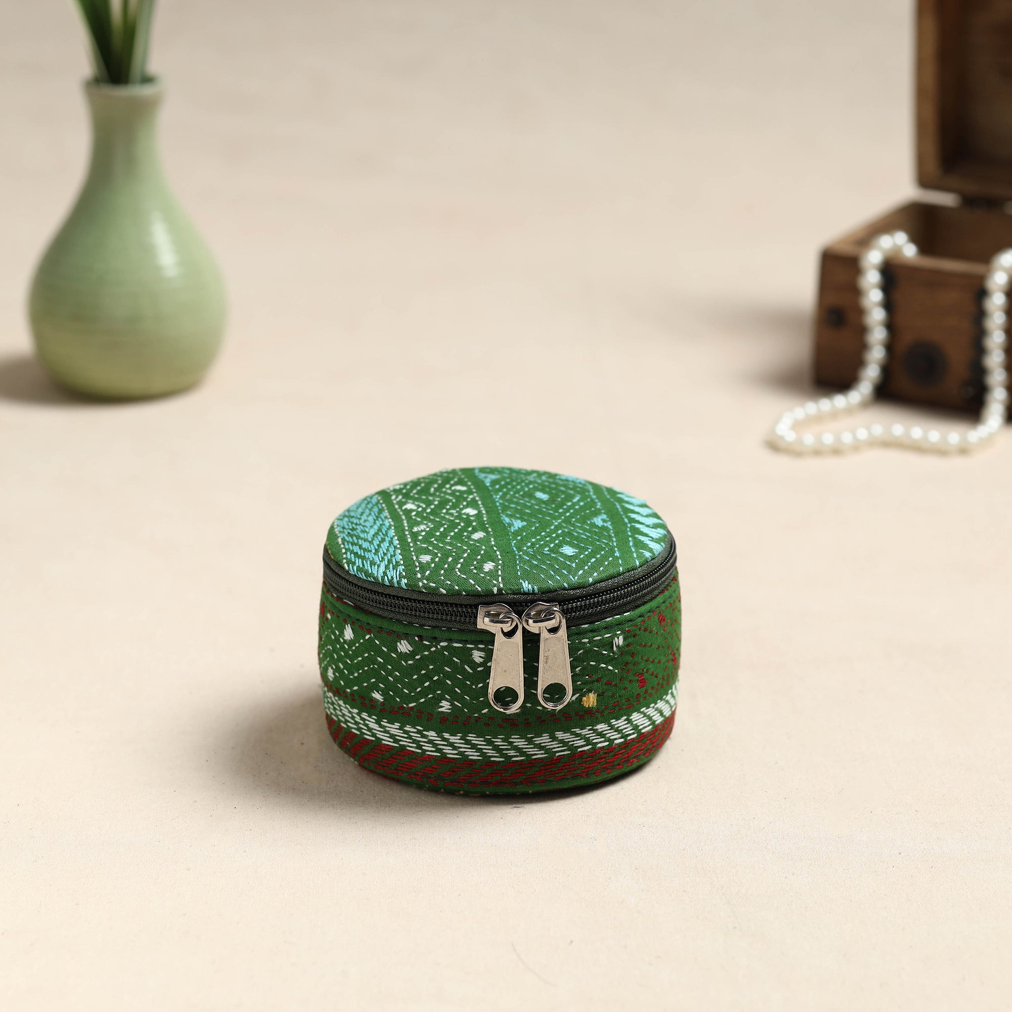 Green - Handcrafted Bengal Kantha Work Tissue Box