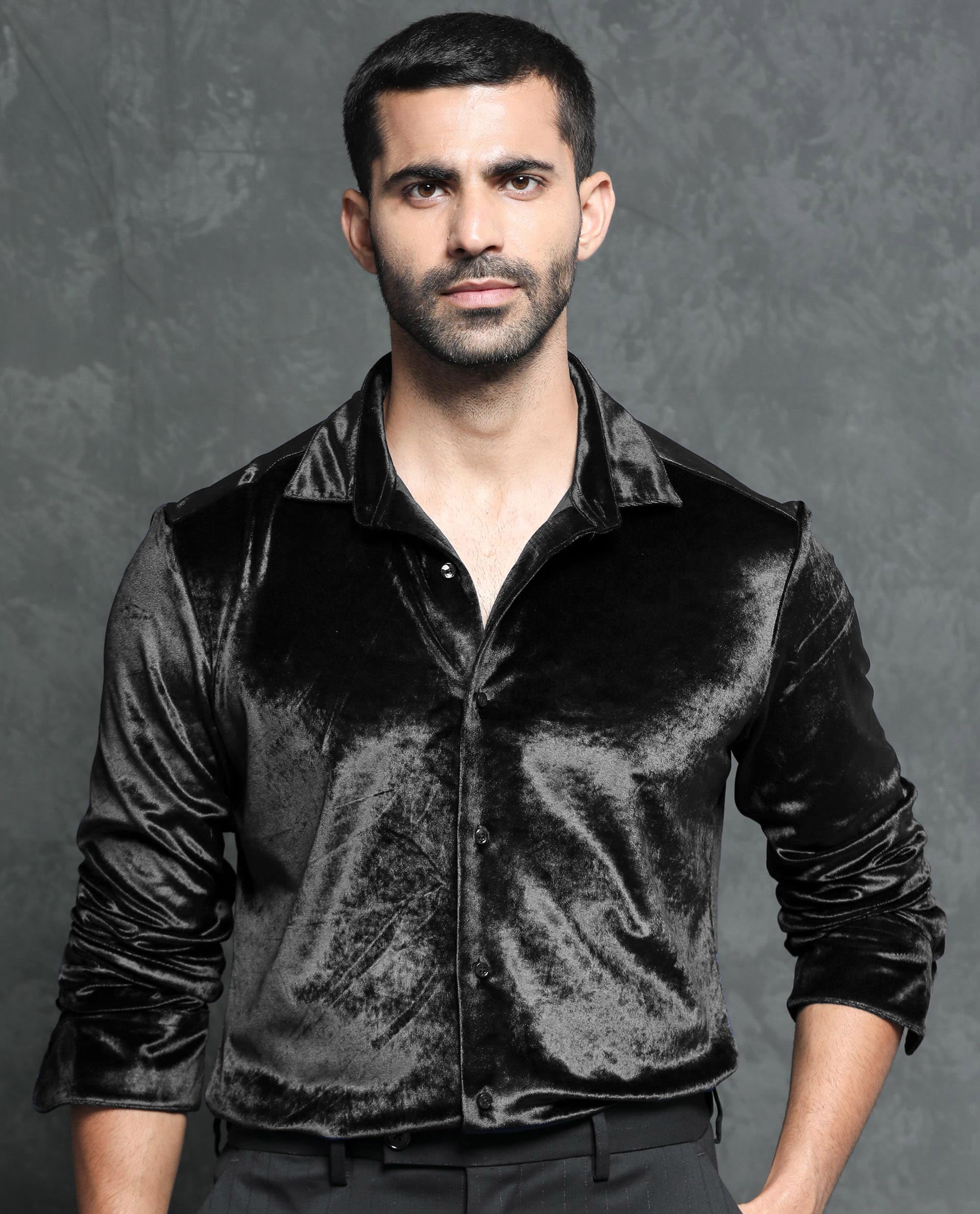 Rare Rabbit Men's Valve Black Velvet Fabric Full Sleeves Solid Shirt