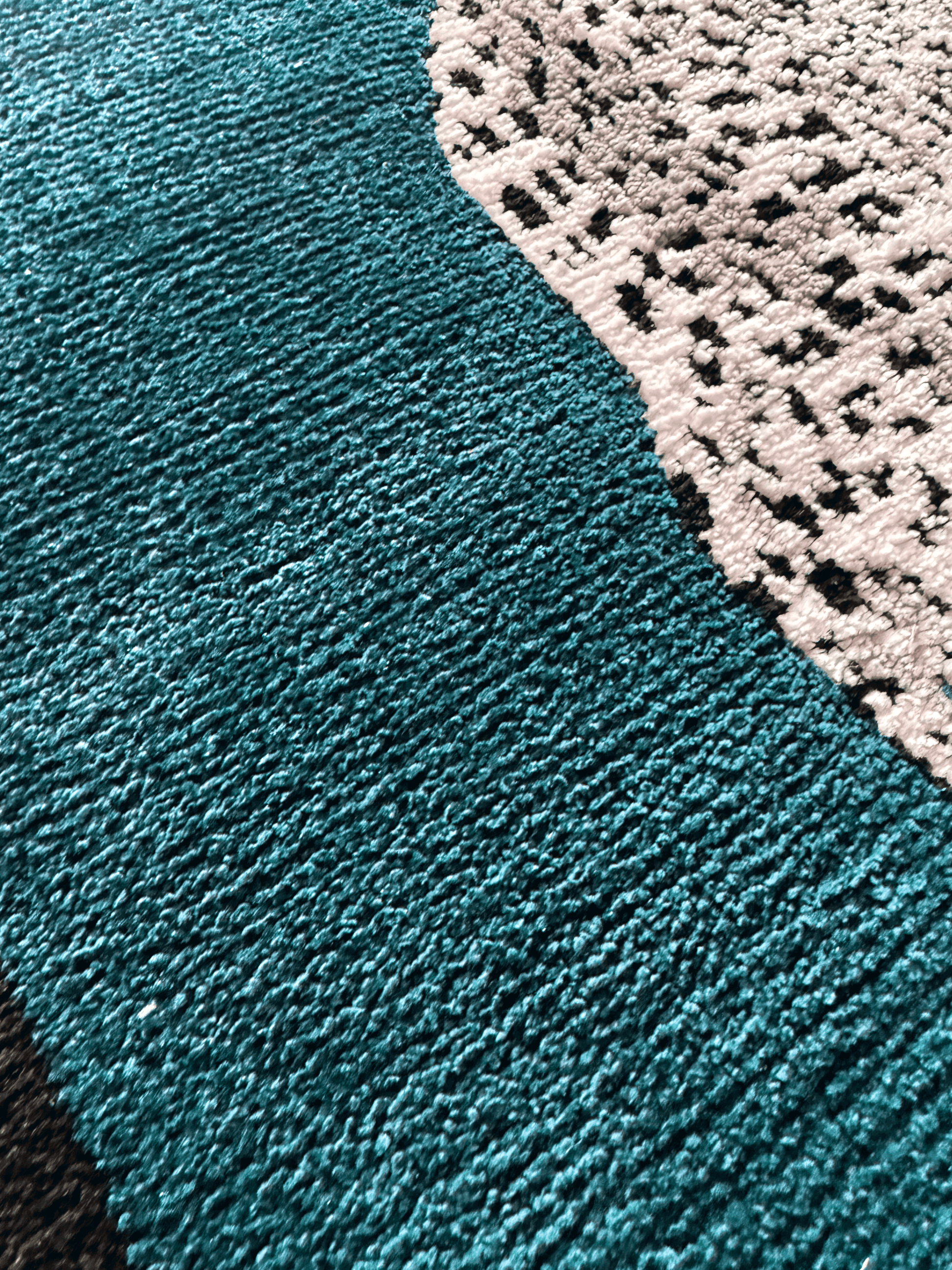 Royal White cheetah Machine Made Rug