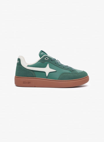 Alter Green White
