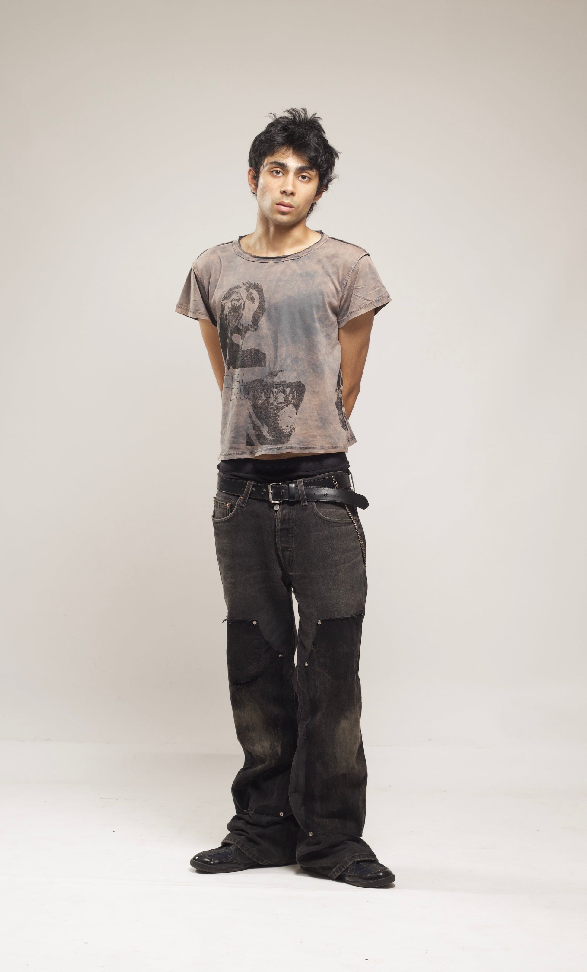 FERAL BRUTALITY T-SHIRT (FADED GREY)