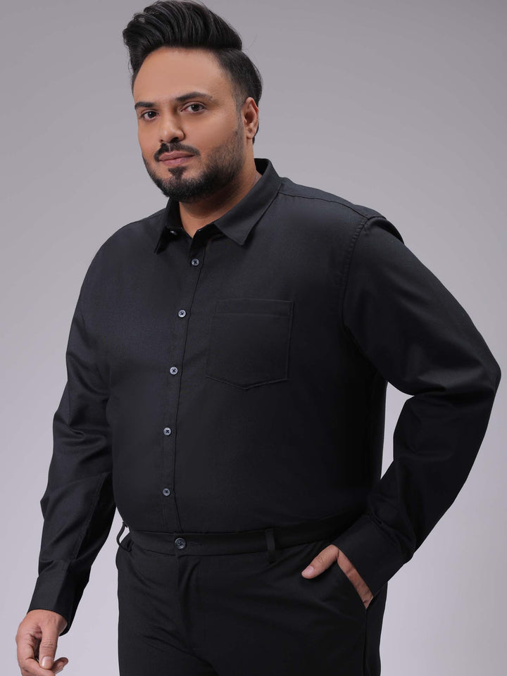 Men's Plus Size Black Regular Fit Solid Formal Shirt