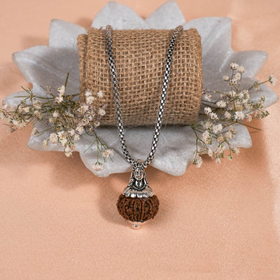 Adiyogi Pendant (9 Mukhi Nepali Rudraksha) With Chain