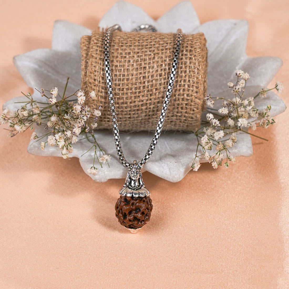 Adiyogi Pendant (3 Mukhi Nepali Rudraksha) With Chain