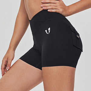 V-waist Cargo Shorts - Black