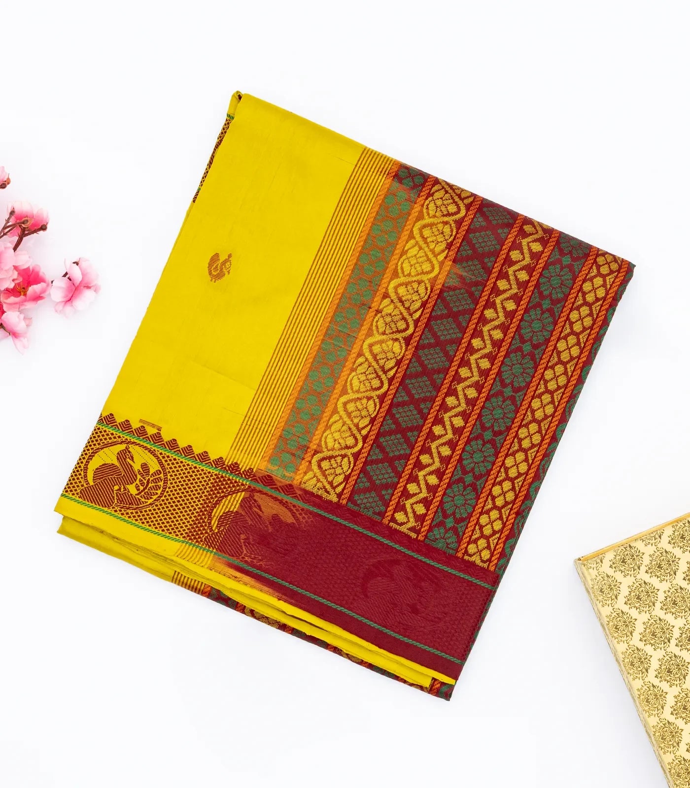 Lemon Yellow Handloom Poly Cotton Saree With Annam Buttas & Crimson Pallu