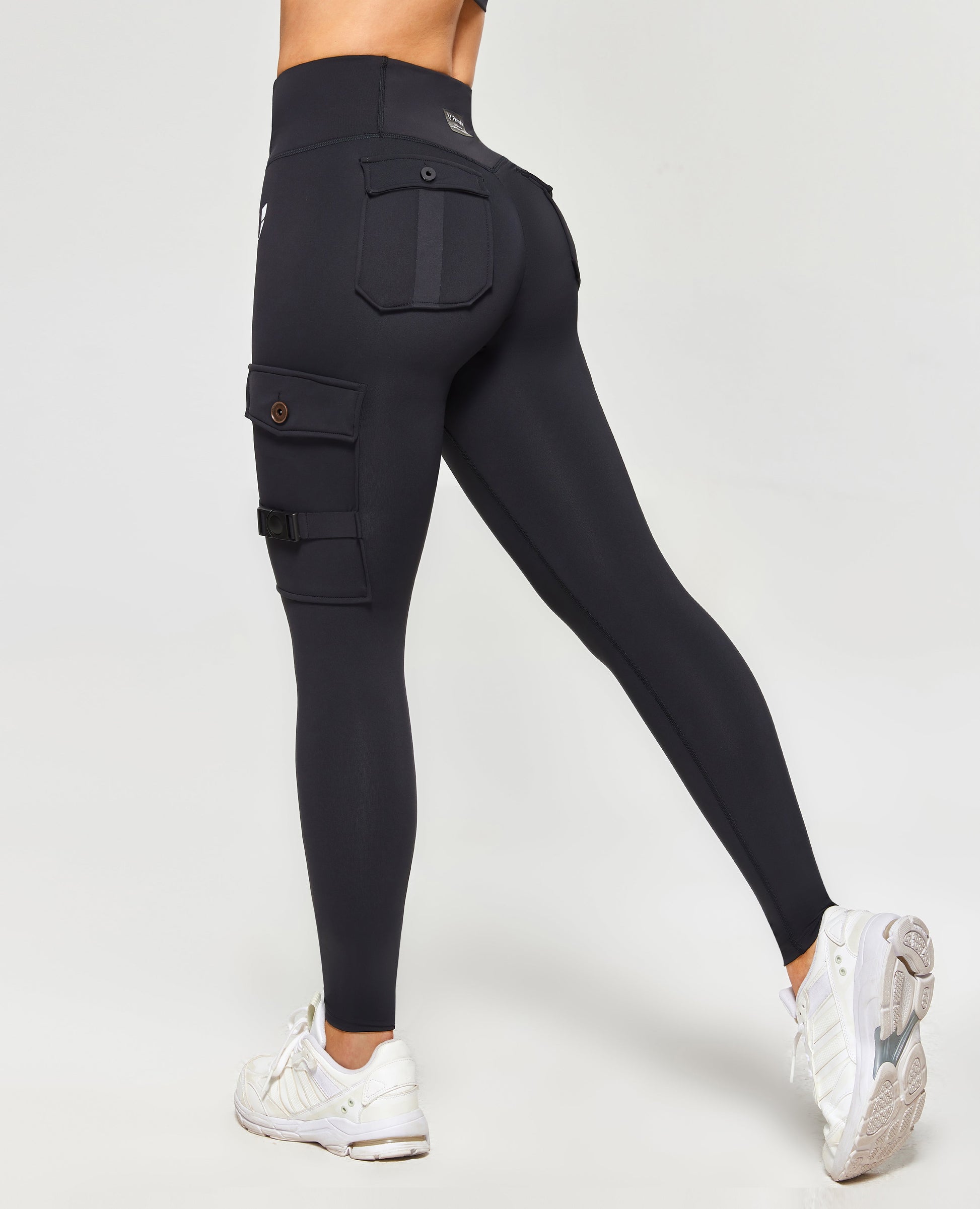 Thermal Fleece Cargo Leggings - Black