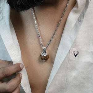 Adiyogi Pendant (9 Mukhi Nepali Rudraksha) With Chain