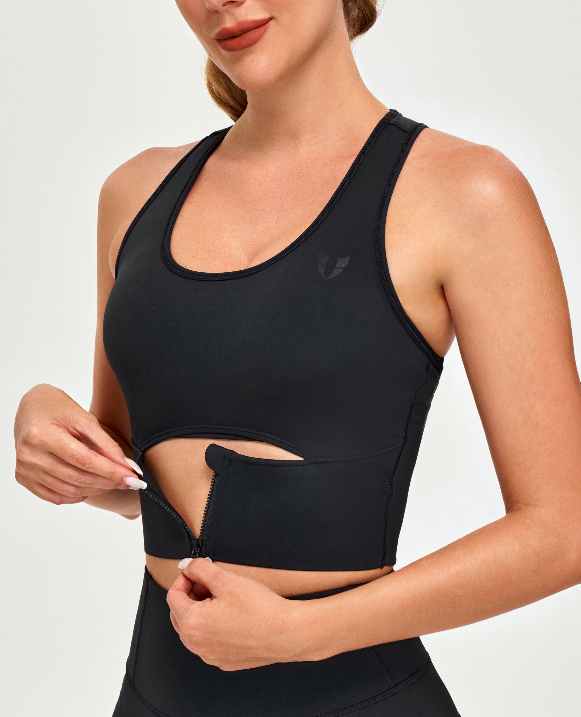 Scoop Neck Sports Bra - Black
