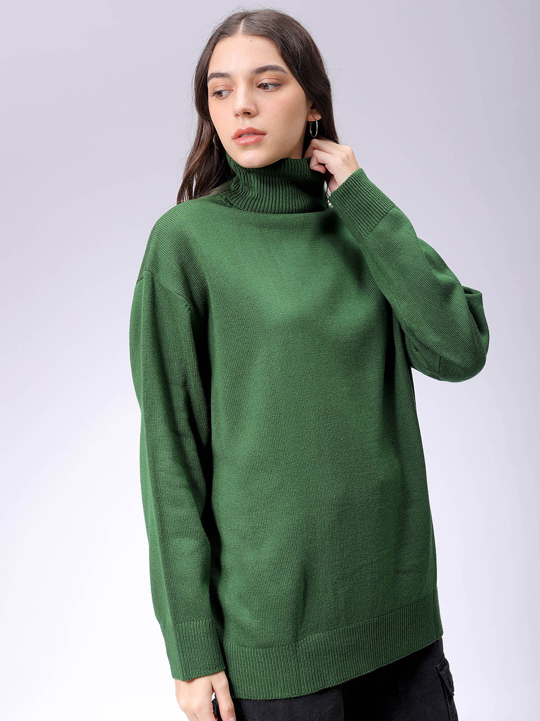 Women's Green Loose Fit High Neck Solid Sweater