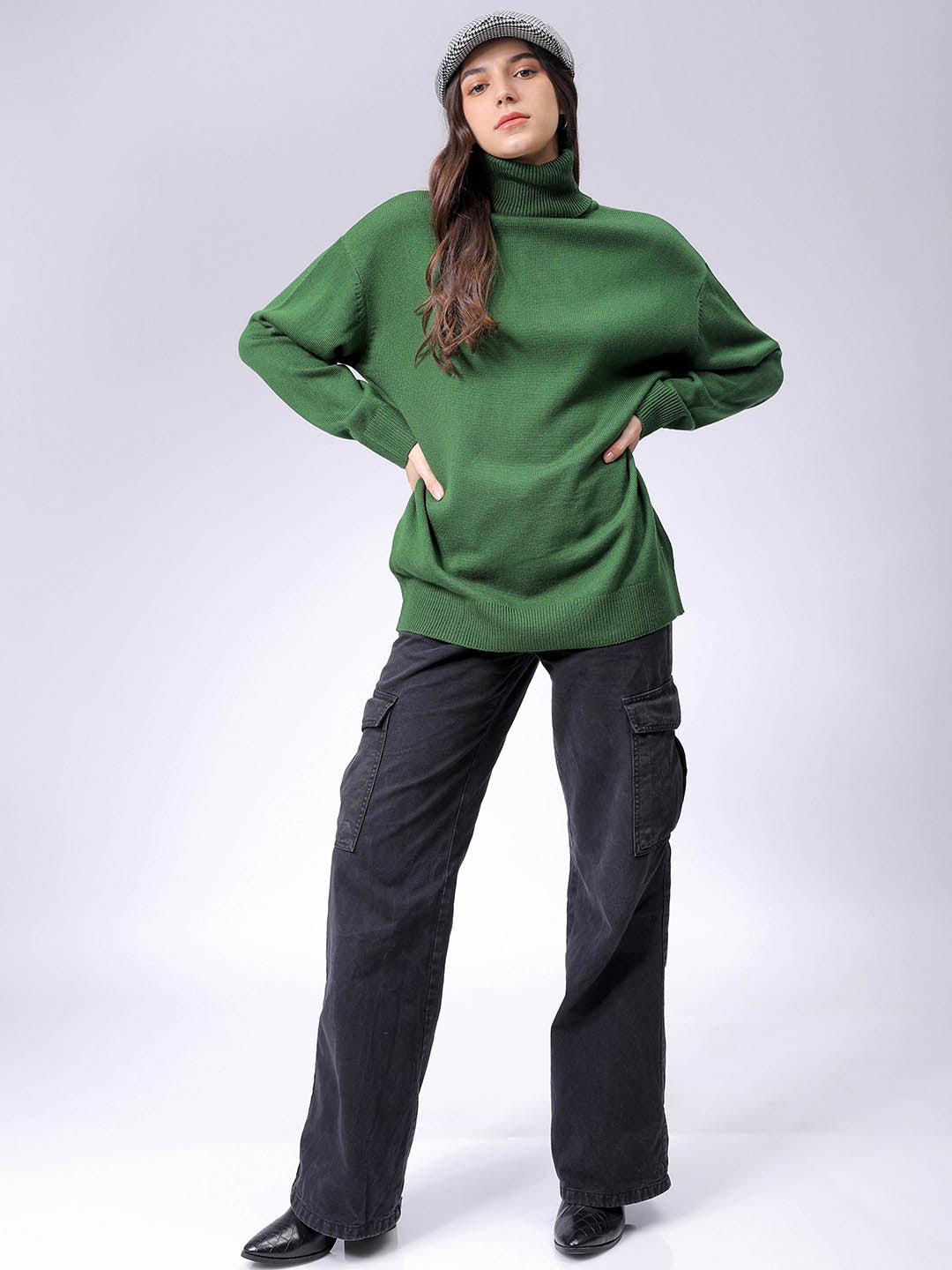 Women's Green Loose Fit High Neck Solid Sweater