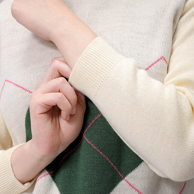 Women's White Relaxed Fit Argyle Sweater