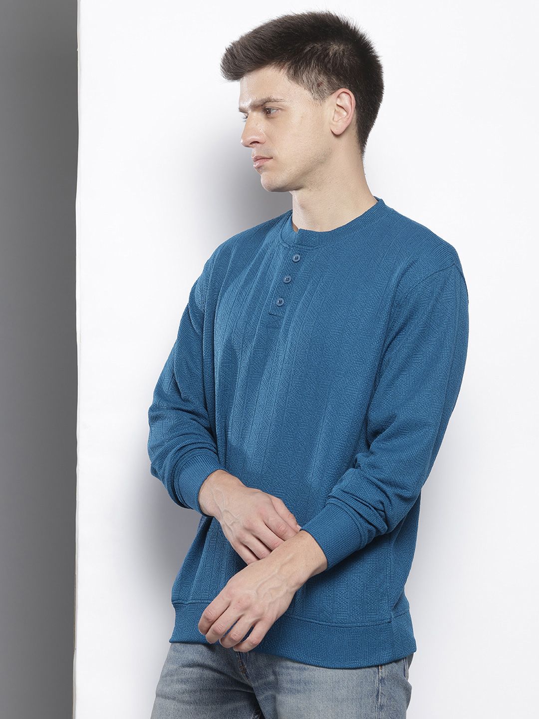 Men's Blue Relaxed Fit Self Design Sweatshirt