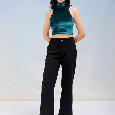 Women's Solid Fitted Velvet Crop Top