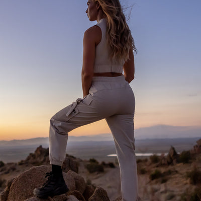 Loose Fit Cargo Power Pants - Apricot Gray