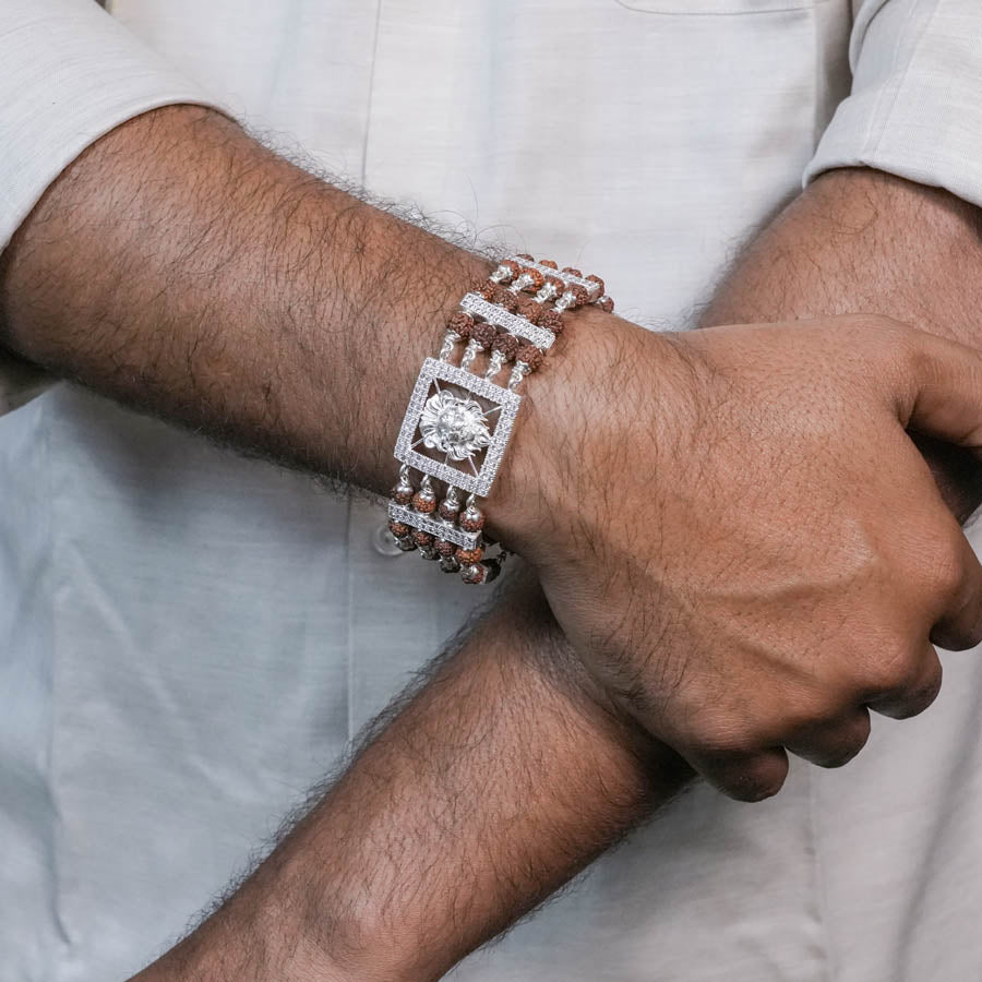 Rudraksha Silver Roaring Lion Four Linne Bracelet
