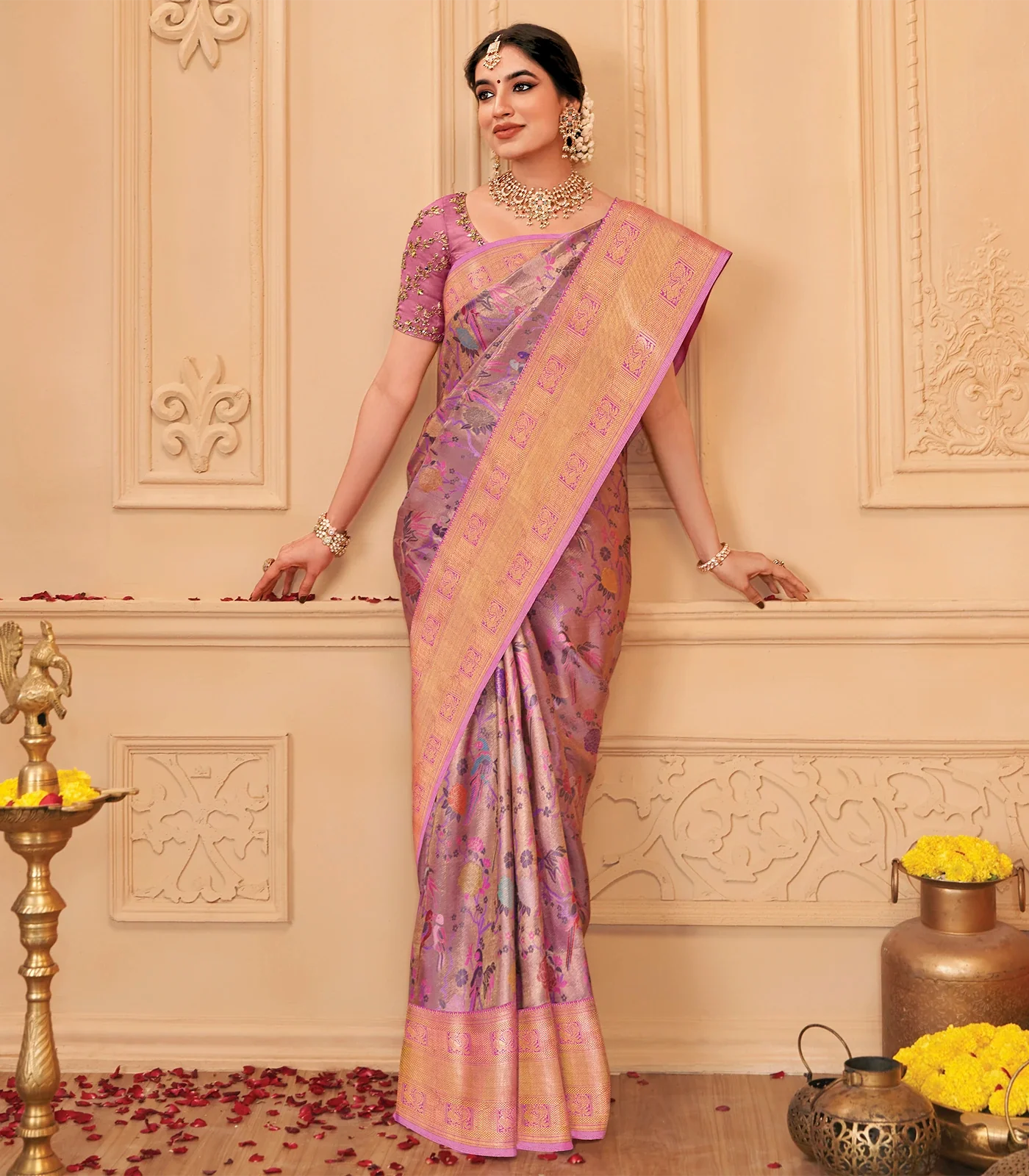 Lavender Handloom Kanchipuram Silk Saree With Meena Bird Zari Motifs