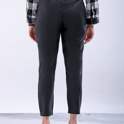 Women's Black Slim Solid Elasticated Ruffle Waist Trouser