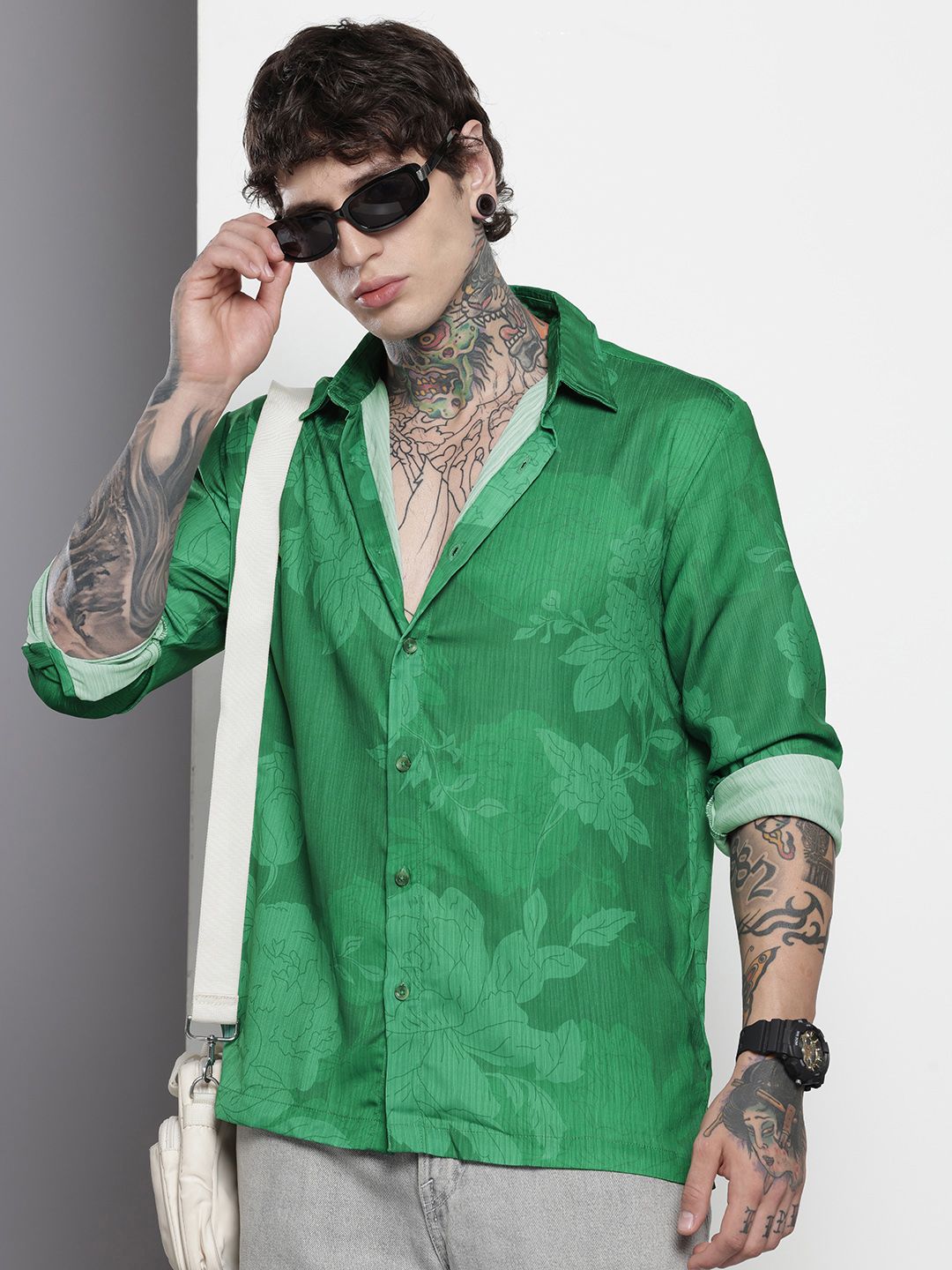 Men's Green Relaxed Fit Floral Resort Wear Shirt