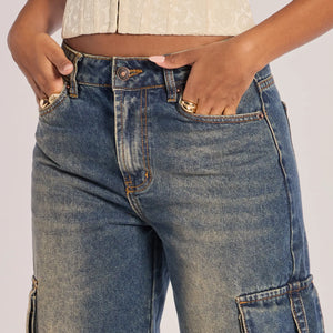 Trendsetter High-Rise Wide-Leg Cargo Jeans