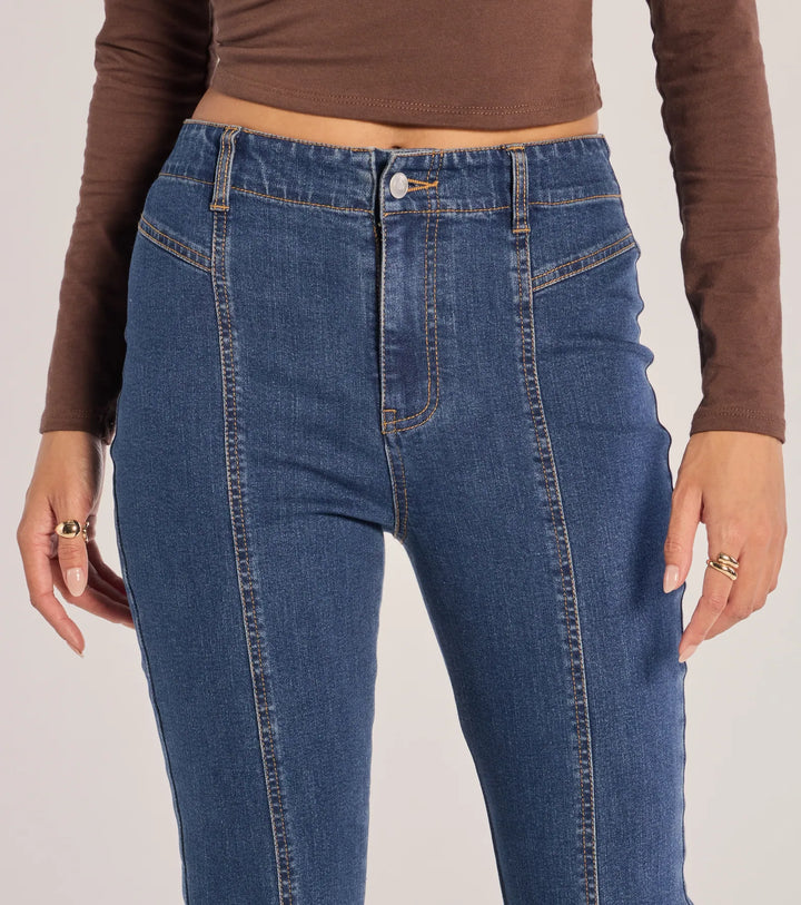 Seamlessly Chic High-Rise Bootcut Denim Jeans