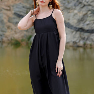 Women's Black Fit and Flare Solid Square Neck Pleated Dress