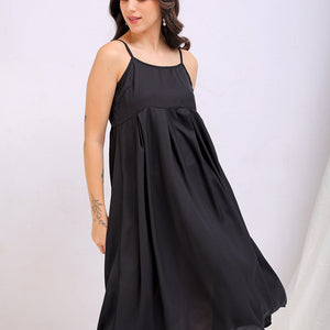 Women's Black Fit and Flare Solid Square Neck Pleated Dress