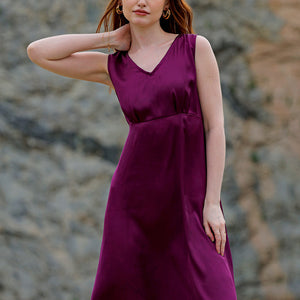 Women's Purple Fit and Flare Solid V neck Pinafore Dress