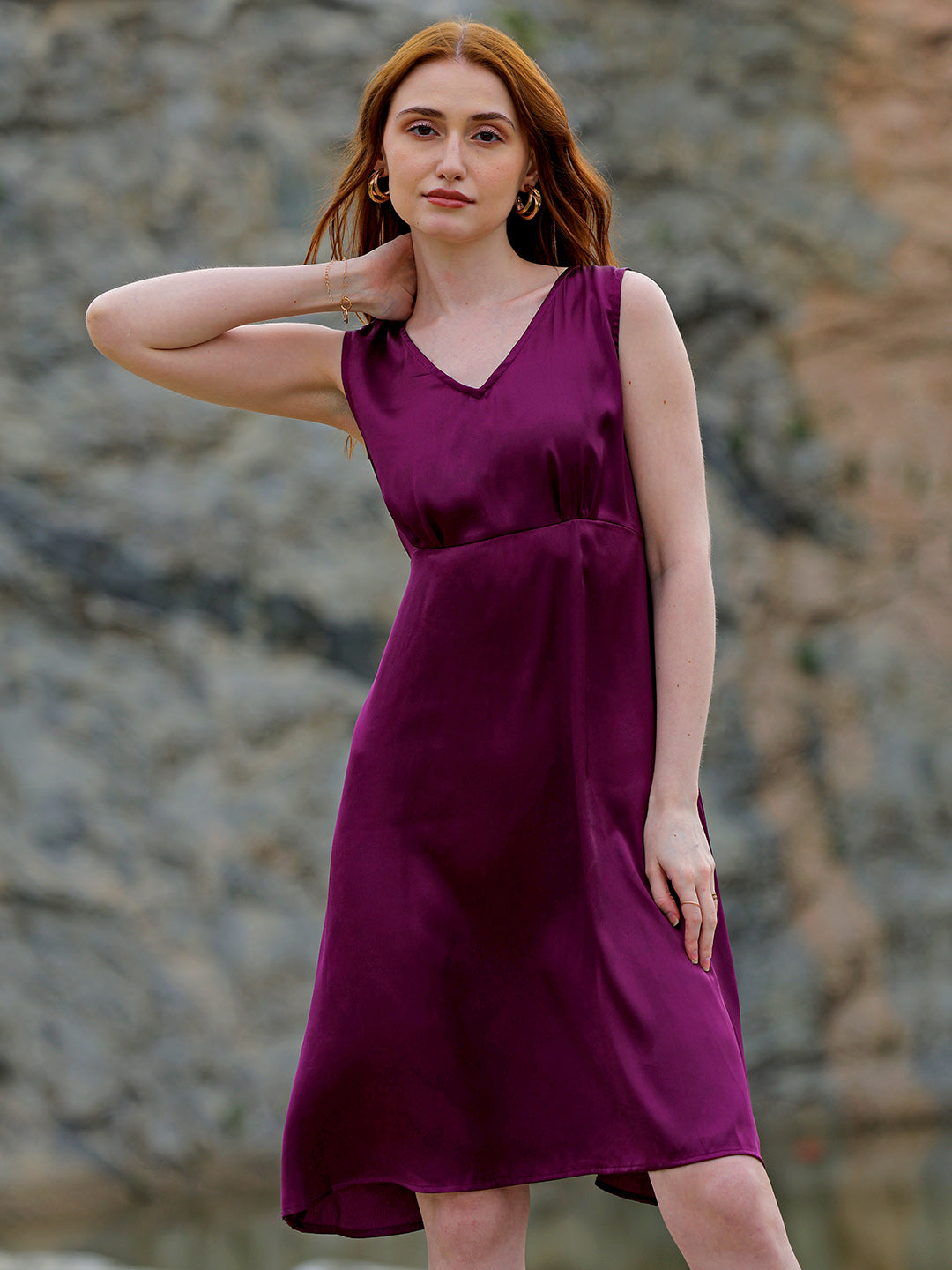 Women's Purple Fit and Flare Solid V neck Pinafore Dress