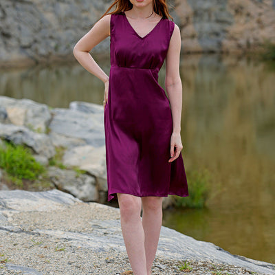 Women's Purple Fit and Flare Solid V neck Pinafore Dress