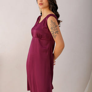 Women's Purple Fit and Flare Solid V neck Pinafore Dress