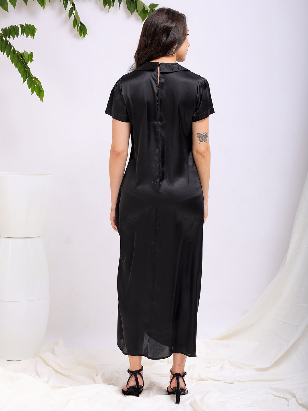 Women's Black Straight Solid Round Neck Asymmetric Dress