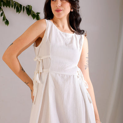 Women's White Flare Textured Round Neck Midi Dress