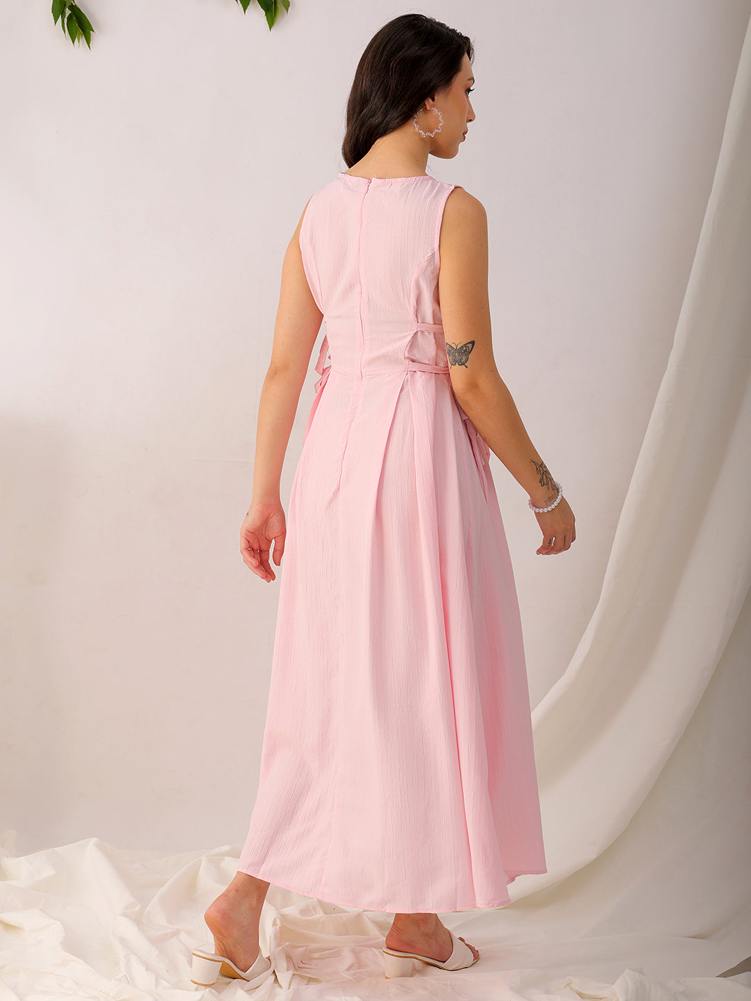 Women's Pink Flare Textured Round Neck Midi Dress