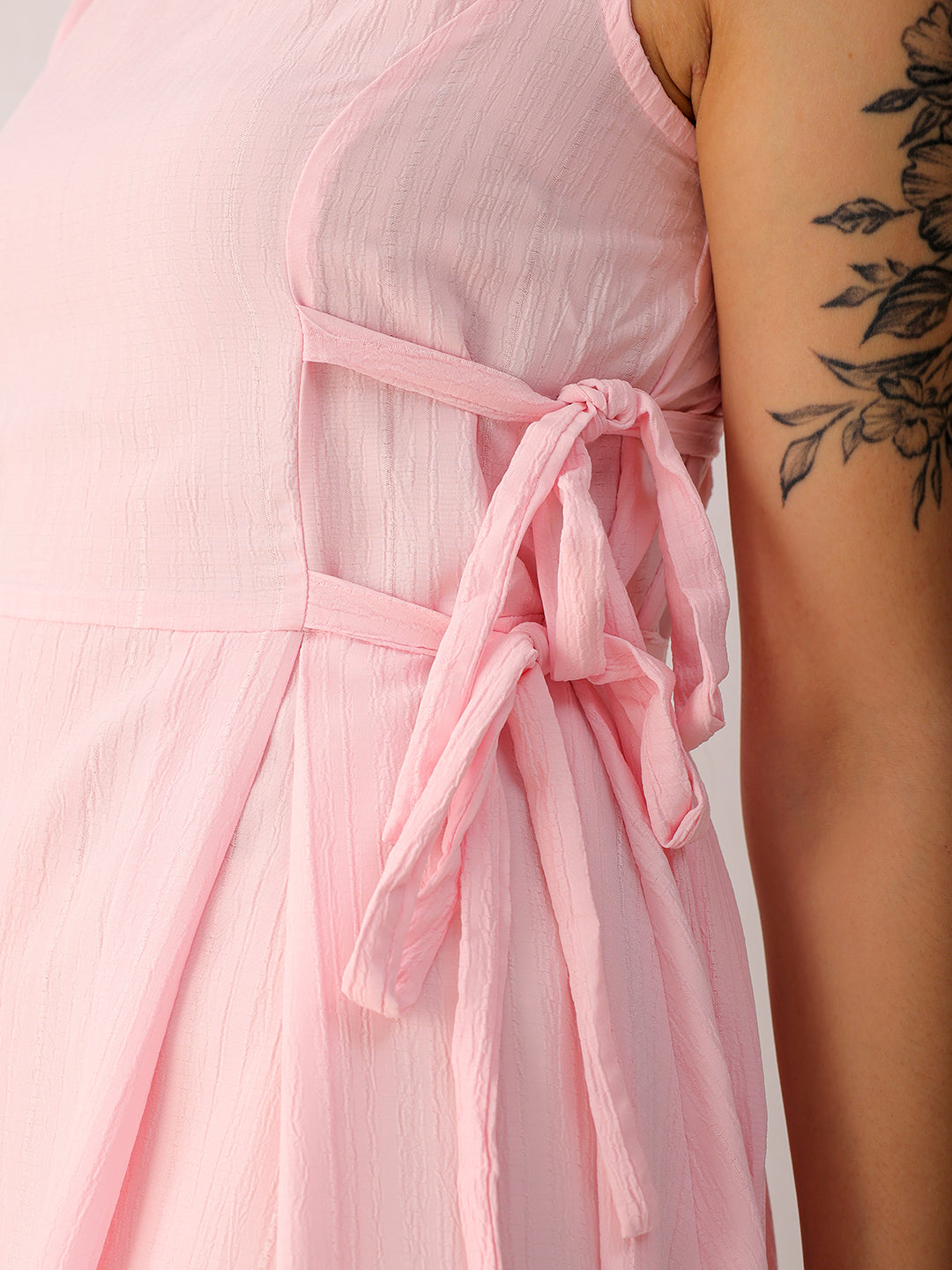 Women's Pink Flare Textured Round Neck Midi Dress