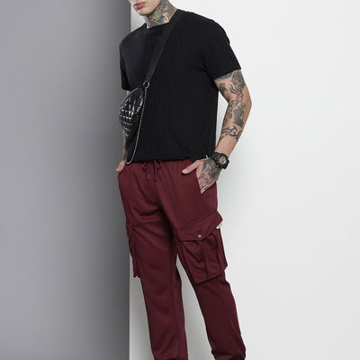 Men's Maroon Relaxed Fit Textured Cargo Joggers