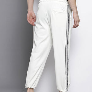 Men's White Relaxed Fit Printed Wide Leg Joggers