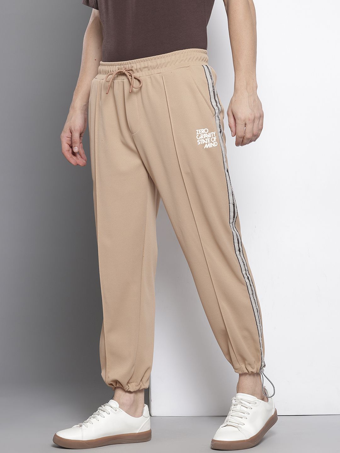 Men's Brown Relaxed Fit Printed Wide Leg Joggers