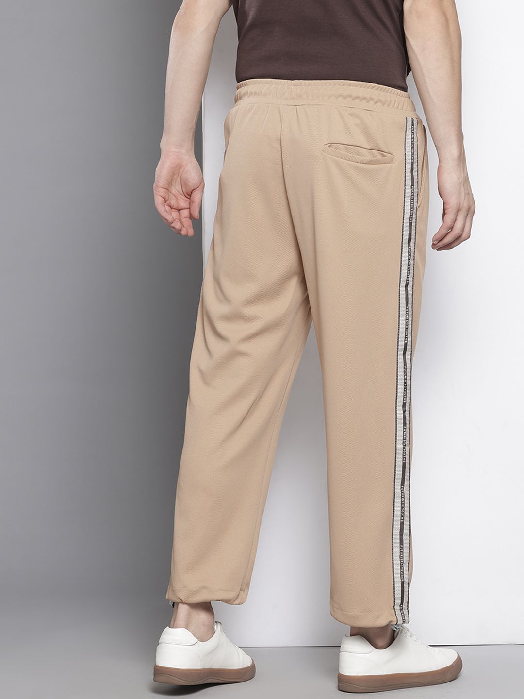 Men's Brown Relaxed Fit Printed Wide Leg Joggers