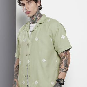 Men's Green Relaxed Fit Solid Resort Wear Shirt