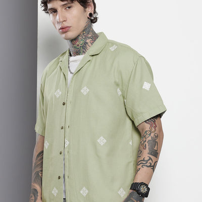Men's Green Relaxed Fit Solid Resort Wear Shirt