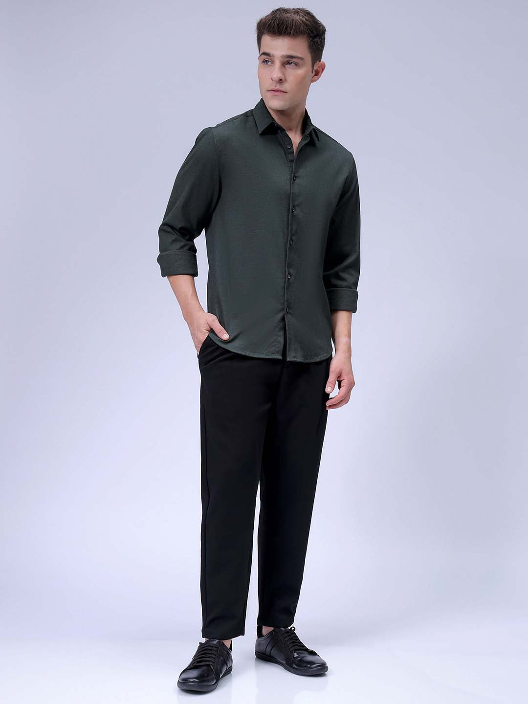 Men's Green Slim Fit Solid Dobby Textured Corduroy Casual Shirt