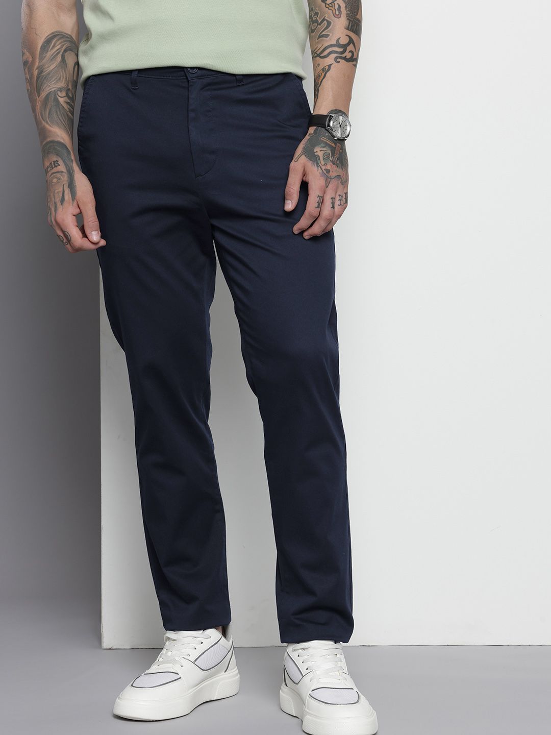 Men's Blue Regular Fit Solid Chinos