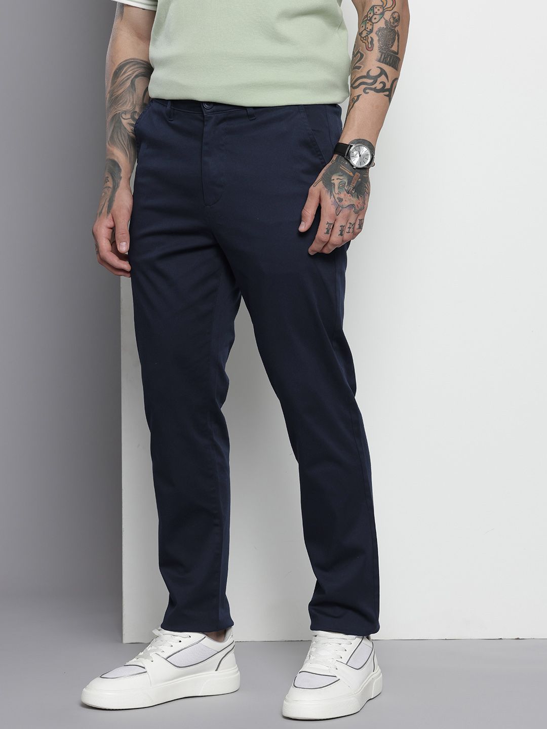 Men's Blue Regular Fit Solid Chinos