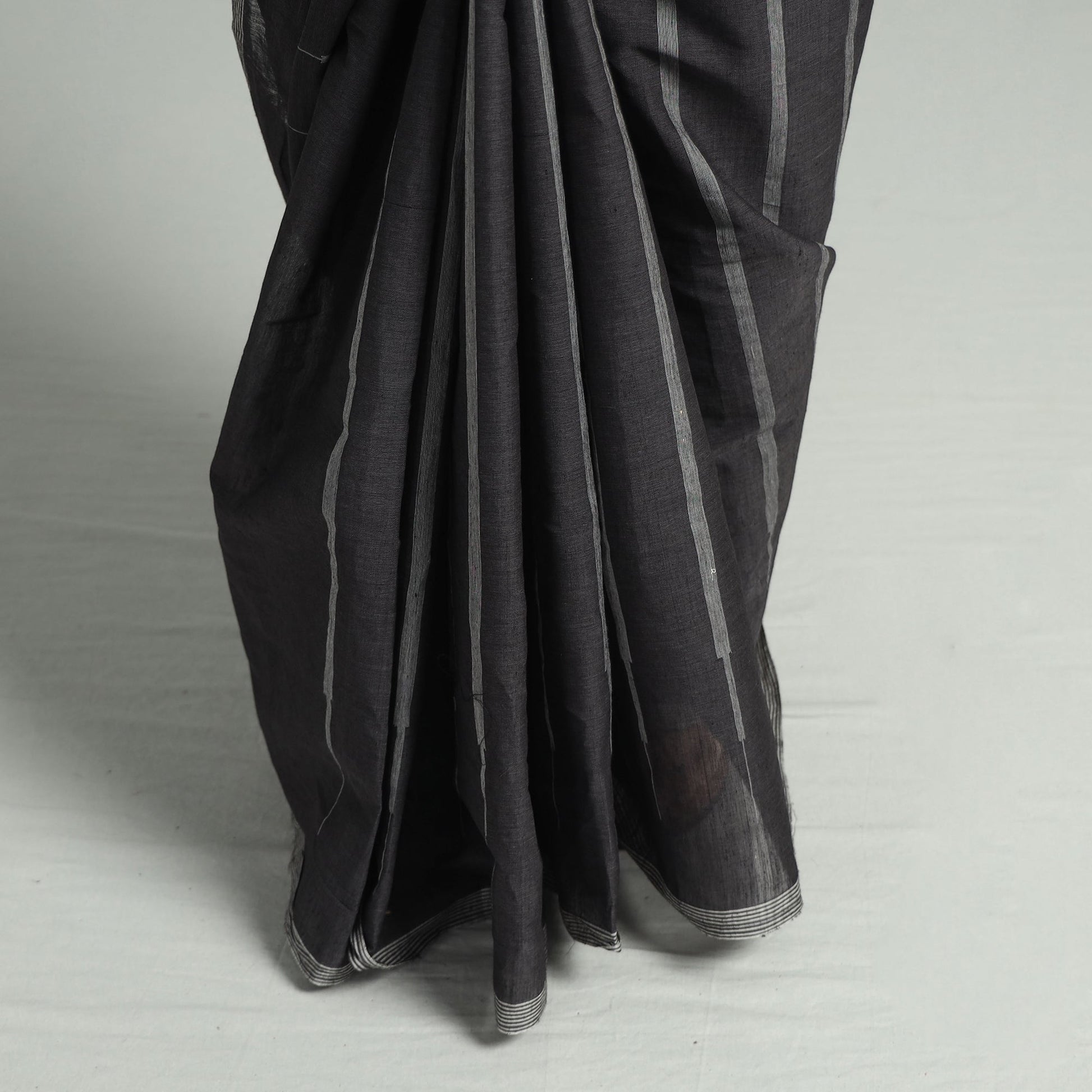 Black - Godavari Jamdani Cotton Handspun Handloom Saree