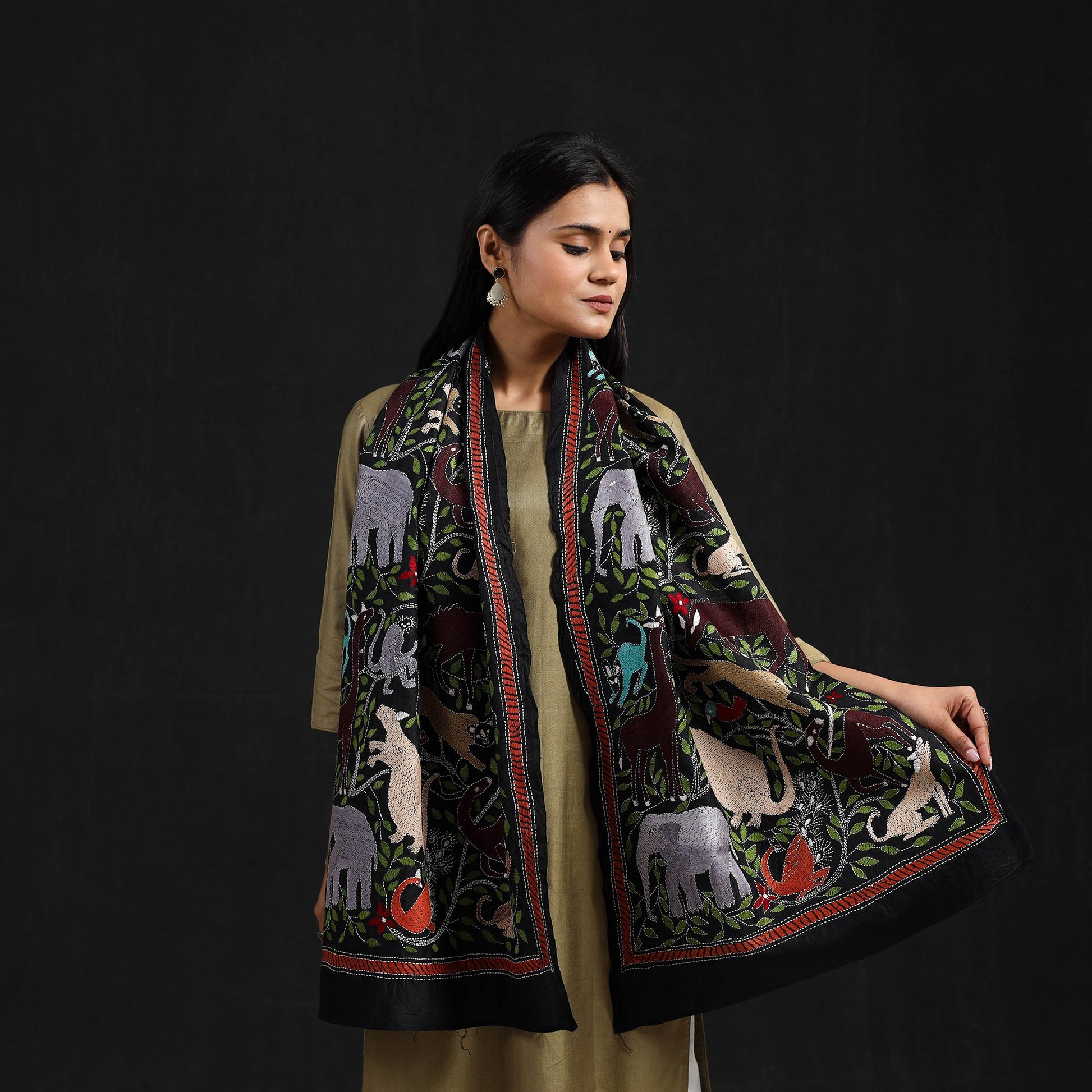 Black - Handloom Silk Bengal Kantha Work Stole 33
