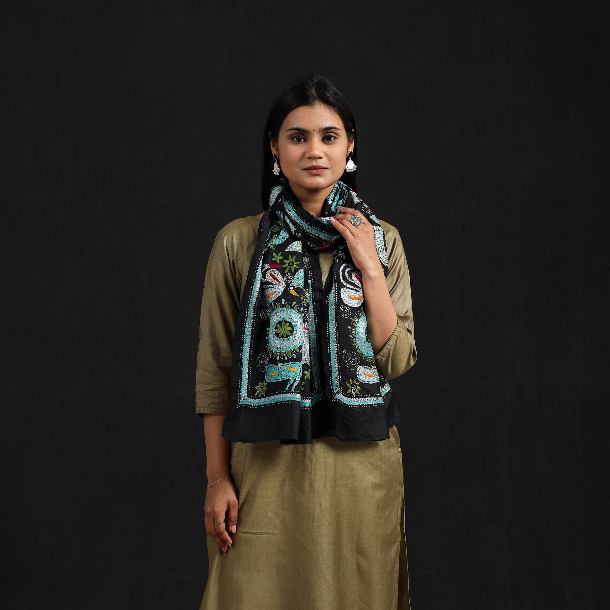 Black - Handloom Silk Bengal Kantha Work Stole 10