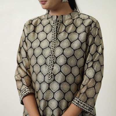 Beige - Chanderi Silk Hand Block Bagru Print Kurta Set 08