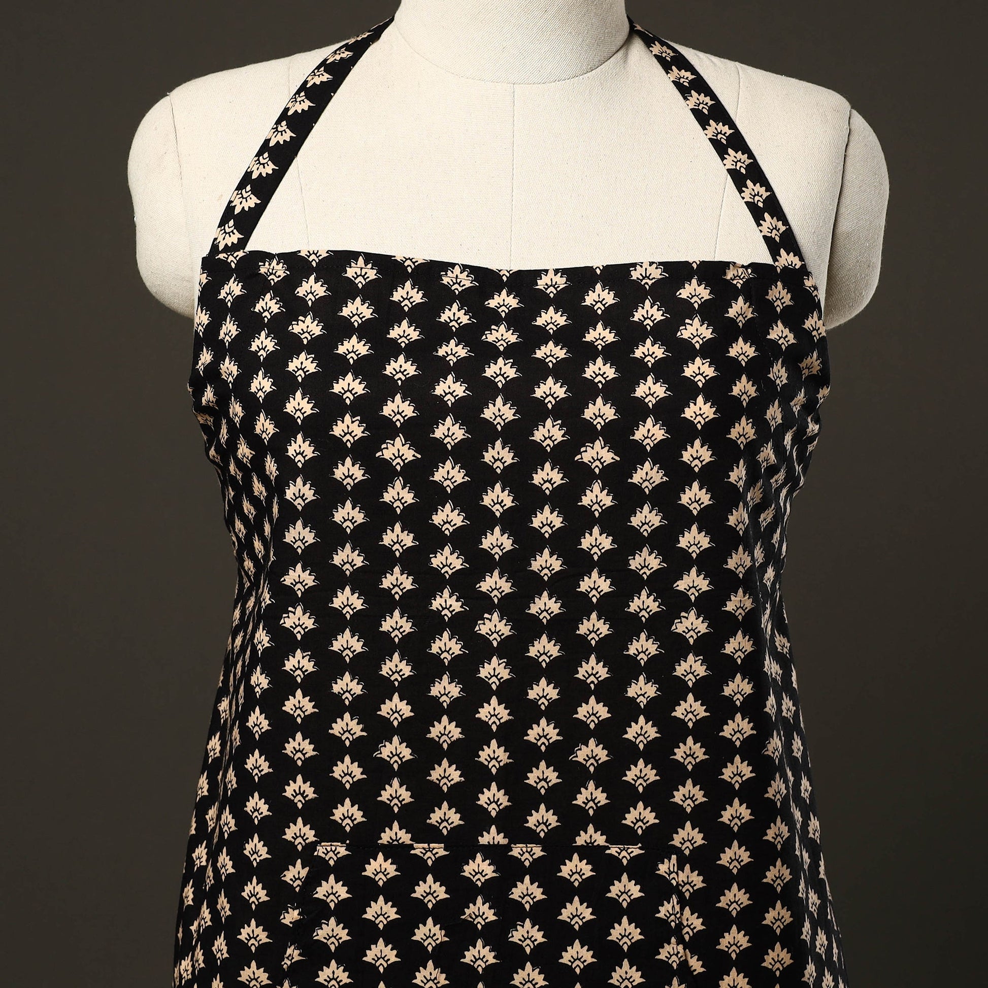 Black - Sanganeri Block Print Cotton Apron with Pocket 03