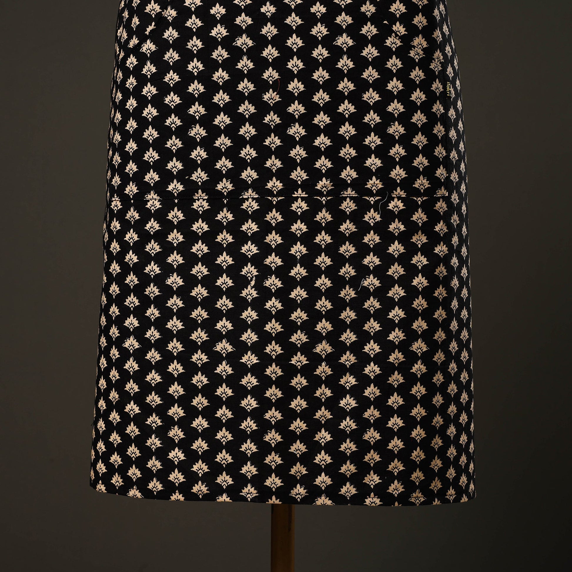 Black - Sanganeri Block Print Cotton Apron with Pocket 03